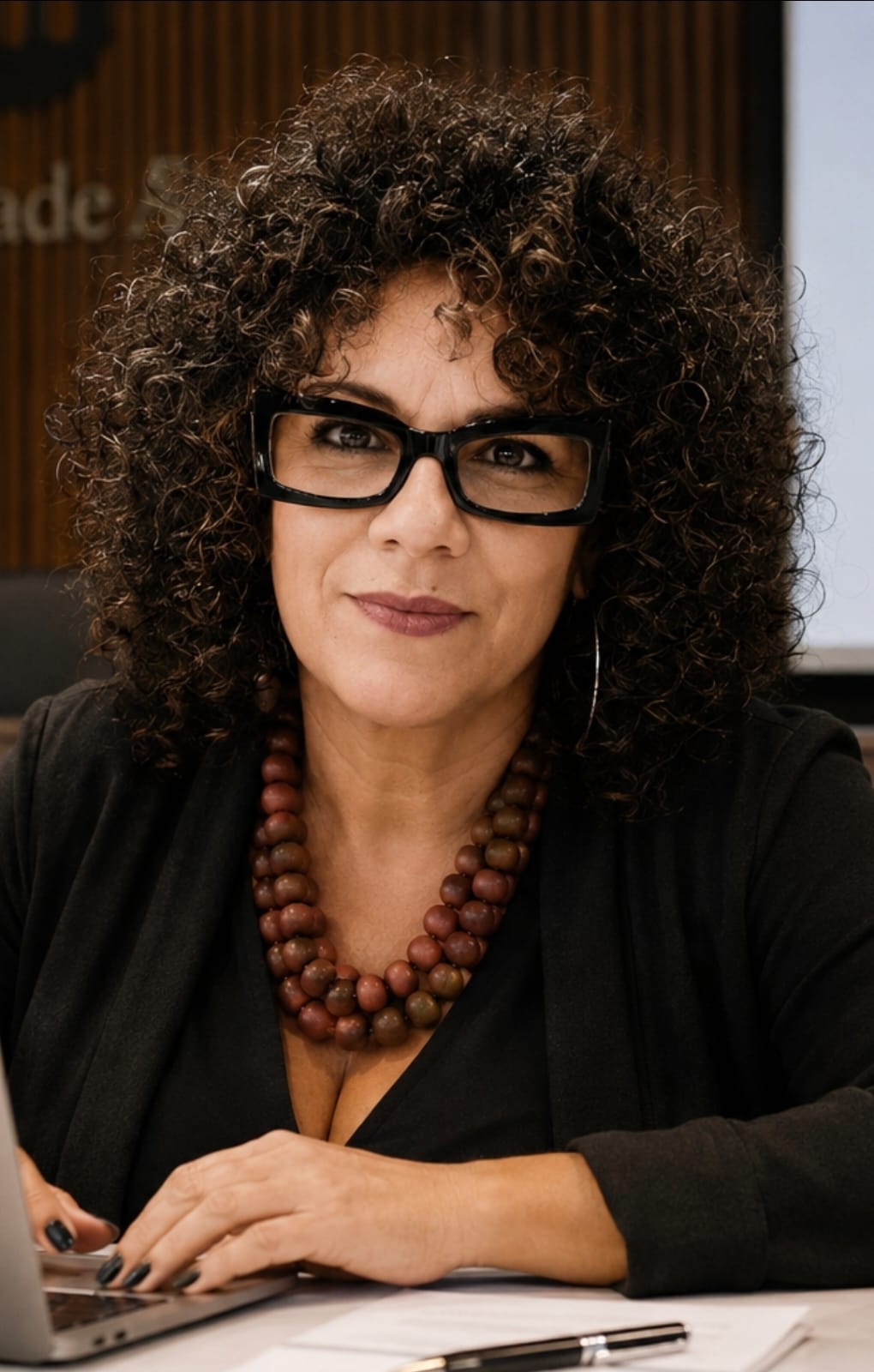 Maria Elisa Fonseca, fundadora do ConexTEA — psicóloga especialista em educação inclusiva e TEA